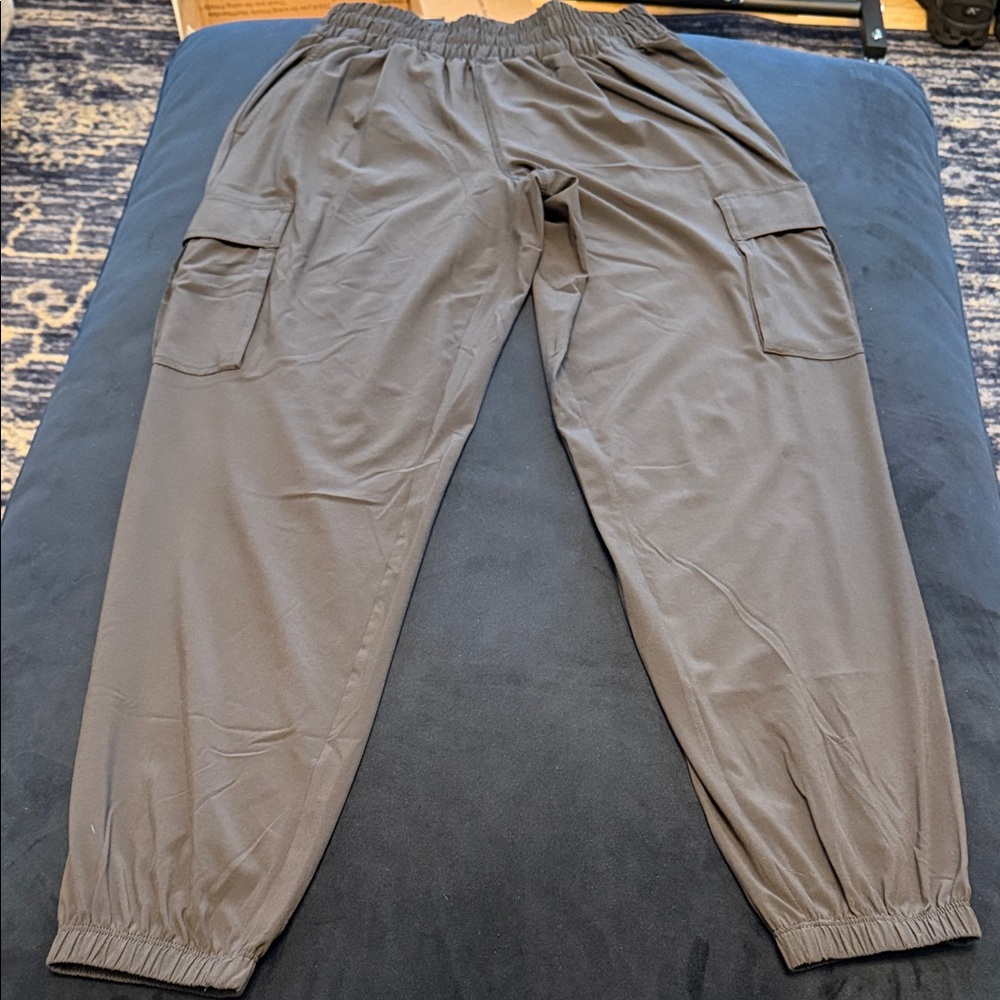 Vuori Charcoal Cargo Joggers